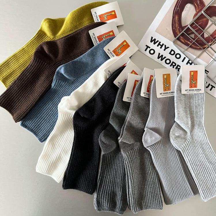 韩国东大门进口小鹿标螺纹中筒袜