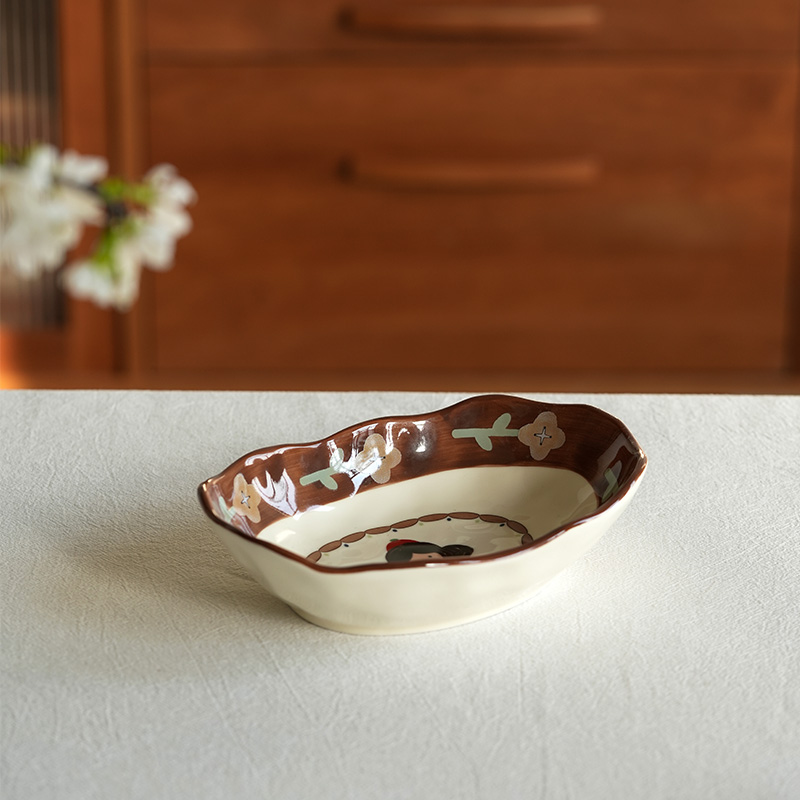 萌趣少女盘子菜盘创意设计感高级