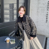 灯芯绒领子拼接豹纹皮毛一体羊羔毛外套女秋冬加厚爆款流行小个子，女装皮草，浙宝178