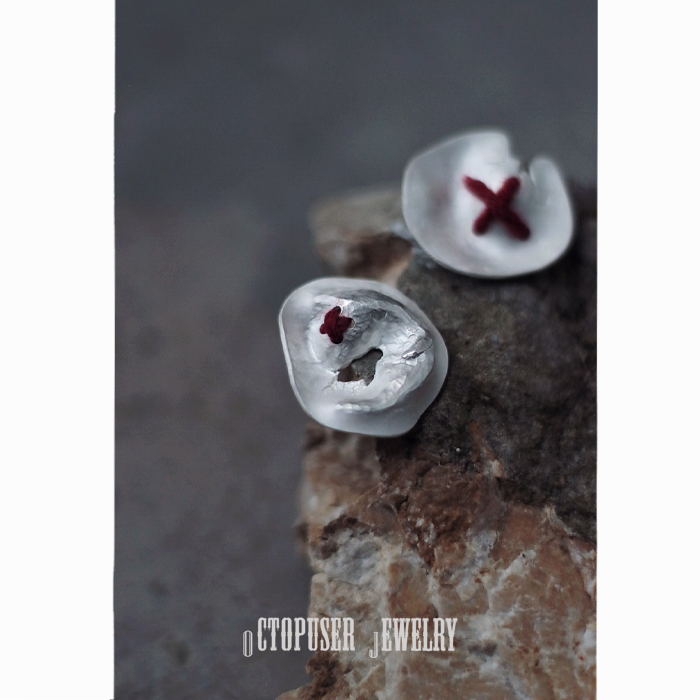 胚胎龙骸 八腕原创手工暗黑风怪诞不对称纯银耳钉先锋设计银耳环