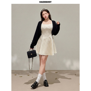 曾小咸大码女装“浪漫延迟”微胖mm波点收腰吊带连衣裙配开衫春季