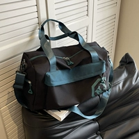 Черный водонепроницаемый чемодан с разделителями