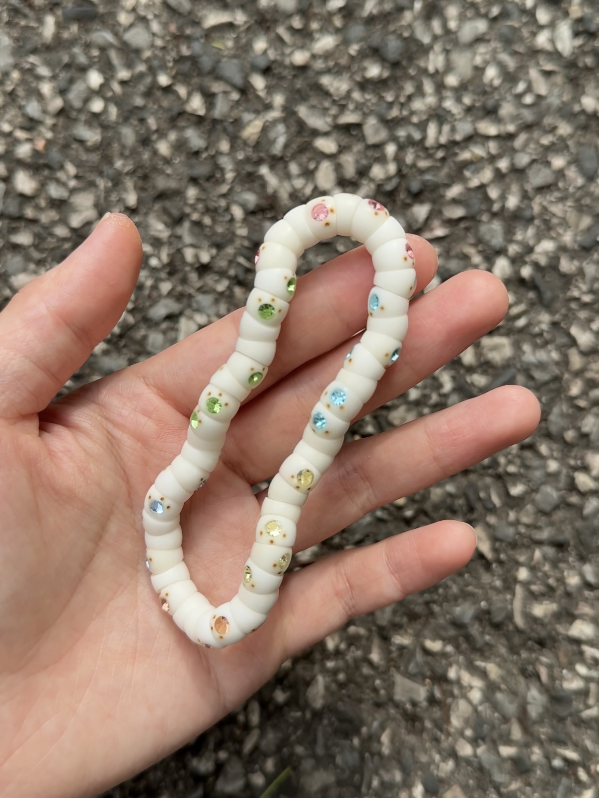 【猫猫多巴胺】白玉菩提大肠镶嵌彩锆卡8mm手串送人生日礼物盘