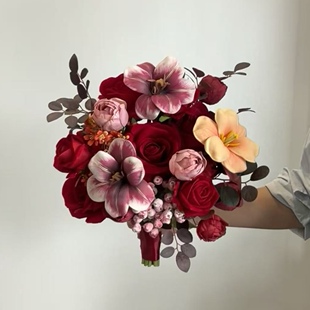 中式优雅｜红玫瑰手捧仿真花｜新娘旗袍结婚领证花束家居摄影插花