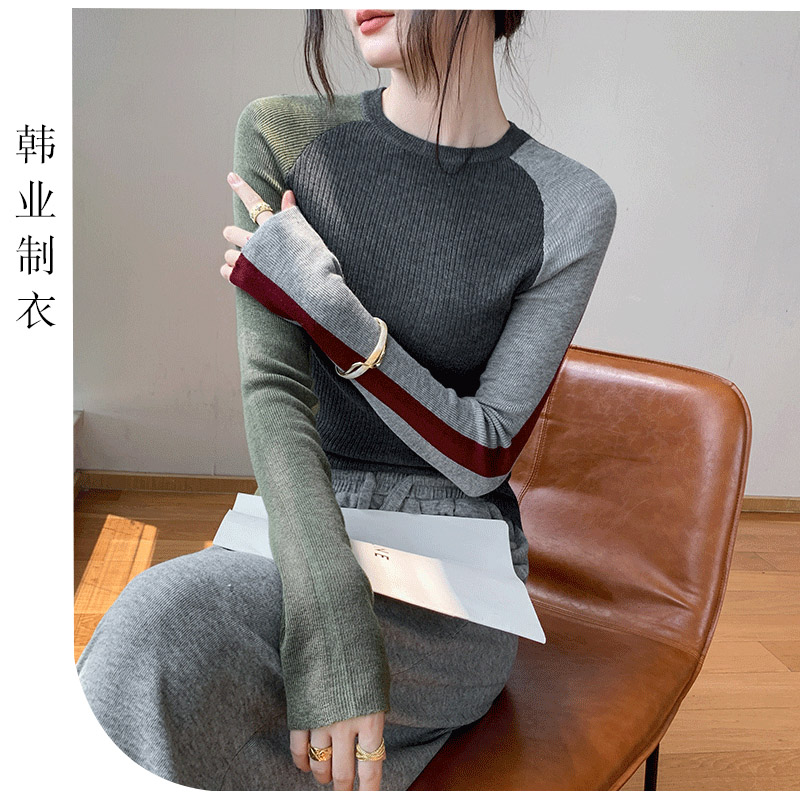 撞色拼接毛衣女秋冬修身打底衫