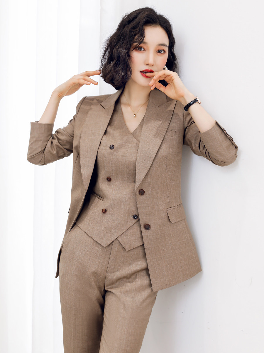 诗璐雅高级感职业西装三件套装女通勤气质女神范正装西服马甲秋冬