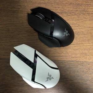 Razer雷蛇巴塞利斯蛇V3专业版三模无线专业电竞电脑游戏充电鼠标