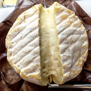 法国进口delice du Jura汝拉得雷斯奶酪软质芝士奶油坚果香500G