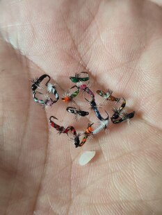 小号手工仿生饵蓑羽腹节摇蚊缓沉飞蝇钩路亚微物马口白条青稍溪流