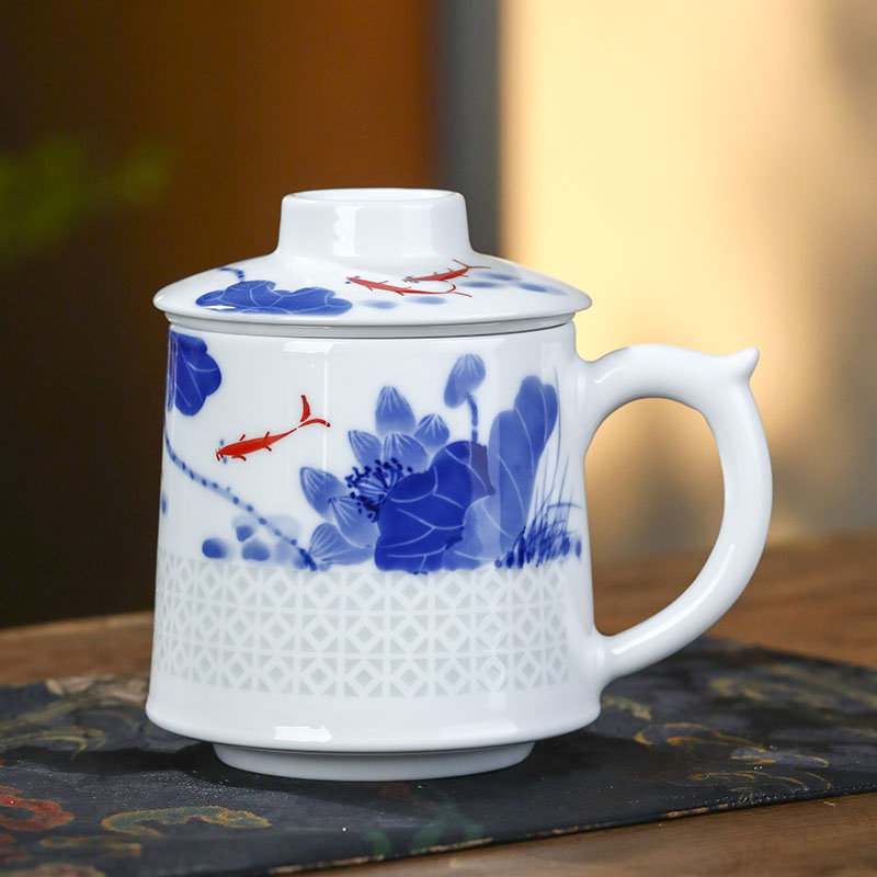 景德镇高白瓷青花玲珑泡茶杯