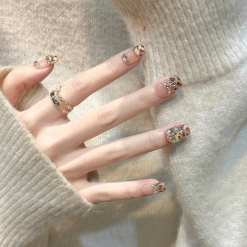 纯手工美甲穿戴甲片短款成品贵气豹纹气质显白高级感秋冬腮红新年