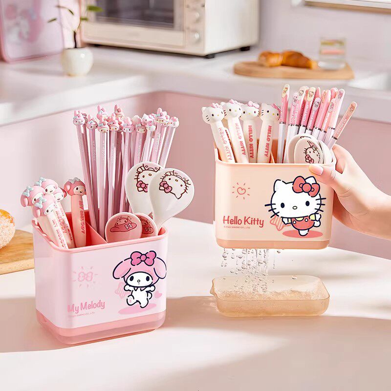 三丽鸥筷子收纳盒家用沥水筷子筒餐具篓新款筷子桶KT筷子笼置物架
