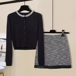 韩系设计感重工镶钻圆领长袖针织衫女2025春季新款时尚百搭毛衣潮