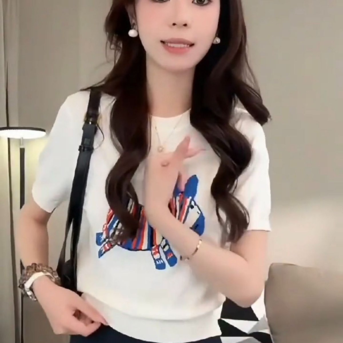 2025夏季新款宽松卡通图案针织衫女装短袖百搭薄款上衣T恤打底衫
