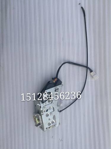 北汽勇士BJ80车门锁机构车门锁架车门锁块总成车门锁块中控锁电机