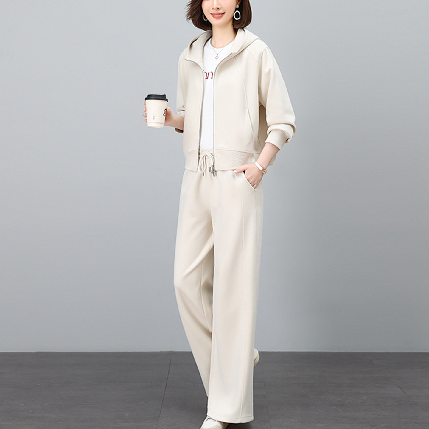 妈妈卫衣运动套装女2026新款春秋搭配一整套休闲高级感时尚两件套