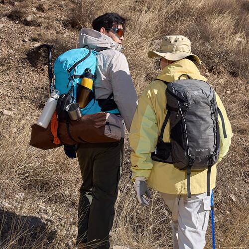 出口订单跨境户外28升登山包男女徒步旅行双肩包大容量硬壳多功能
