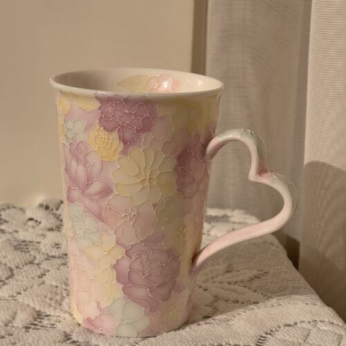 手绘陶瓷万花杯爱心把手马克杯