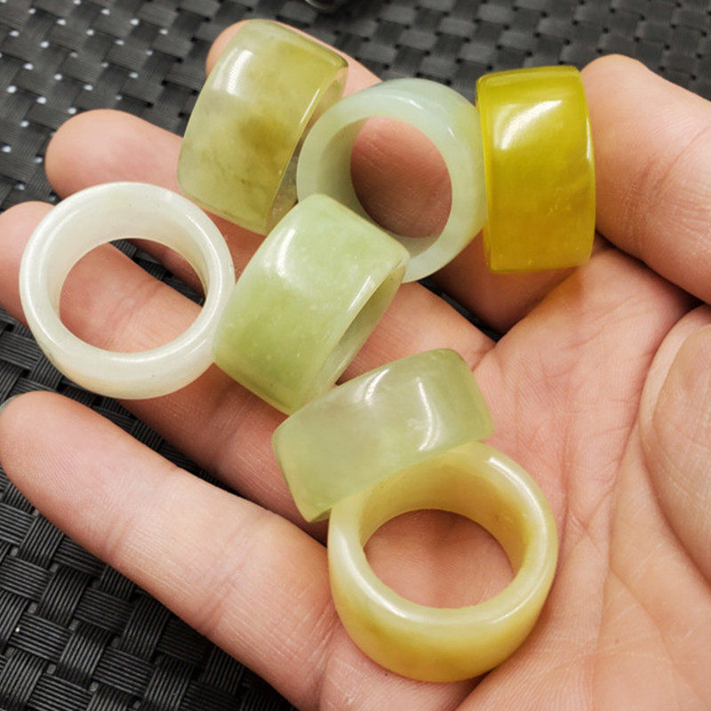 新款天然玉石黄岫玉戒指草绿色玉石戒指多色玉石戒指玉指环饰品,珠宝/钻石/翡翠,手饰,淘宝优惠券,粉丝福利购,淘宝优惠卷