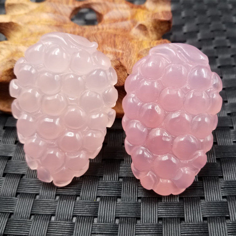 饰品吊坠 天然玉石a货冰种粉色玉髓葡萄挂件手工雕刻立体葡萄吊坠,珠宝/钻石/翡翠,颈饰,淘宝优惠券,粉丝福利购,淘宝优惠卷