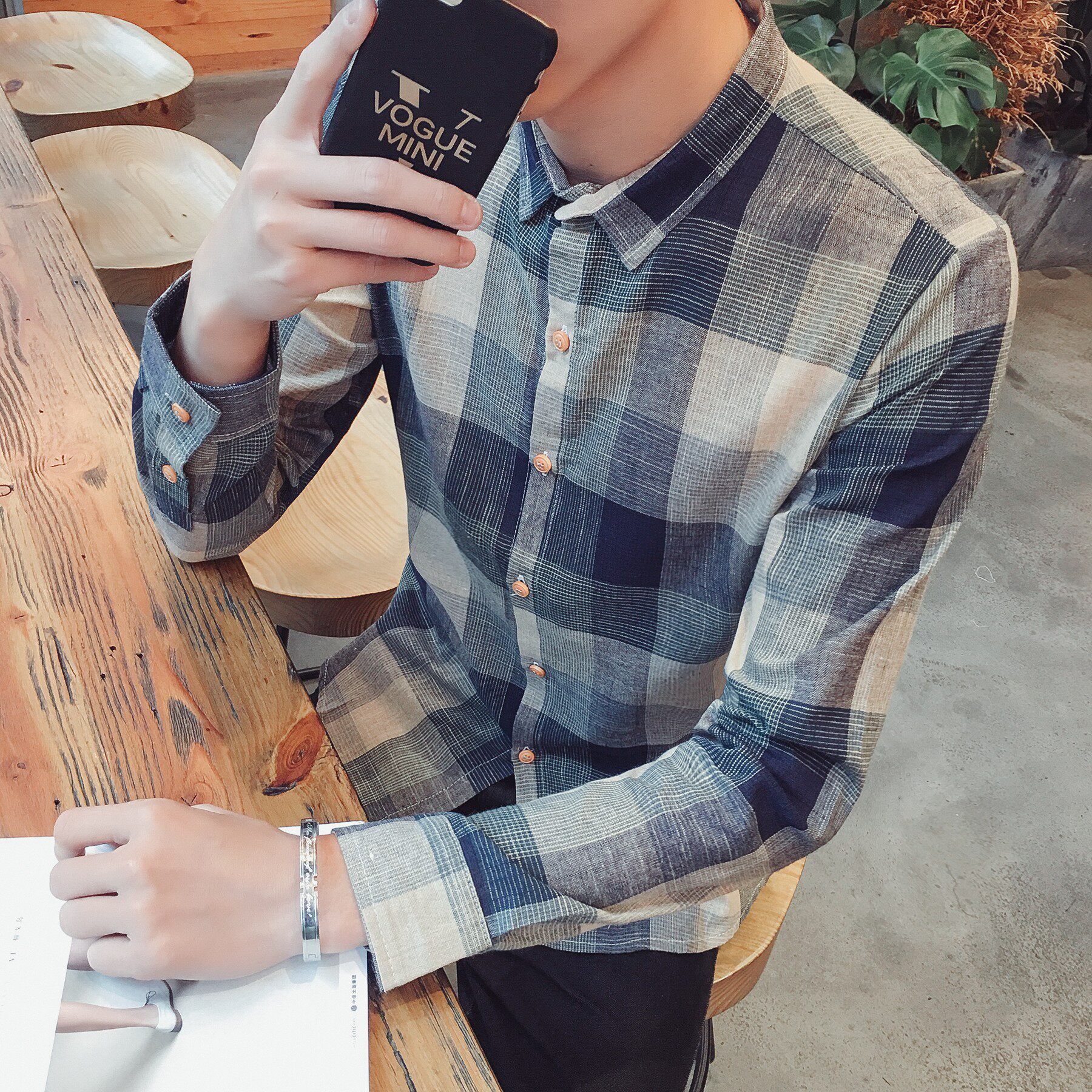 春秋季男士棉麻衬衫青少年港风韩版潮牌休闲修身百搭长袖格子衬衣