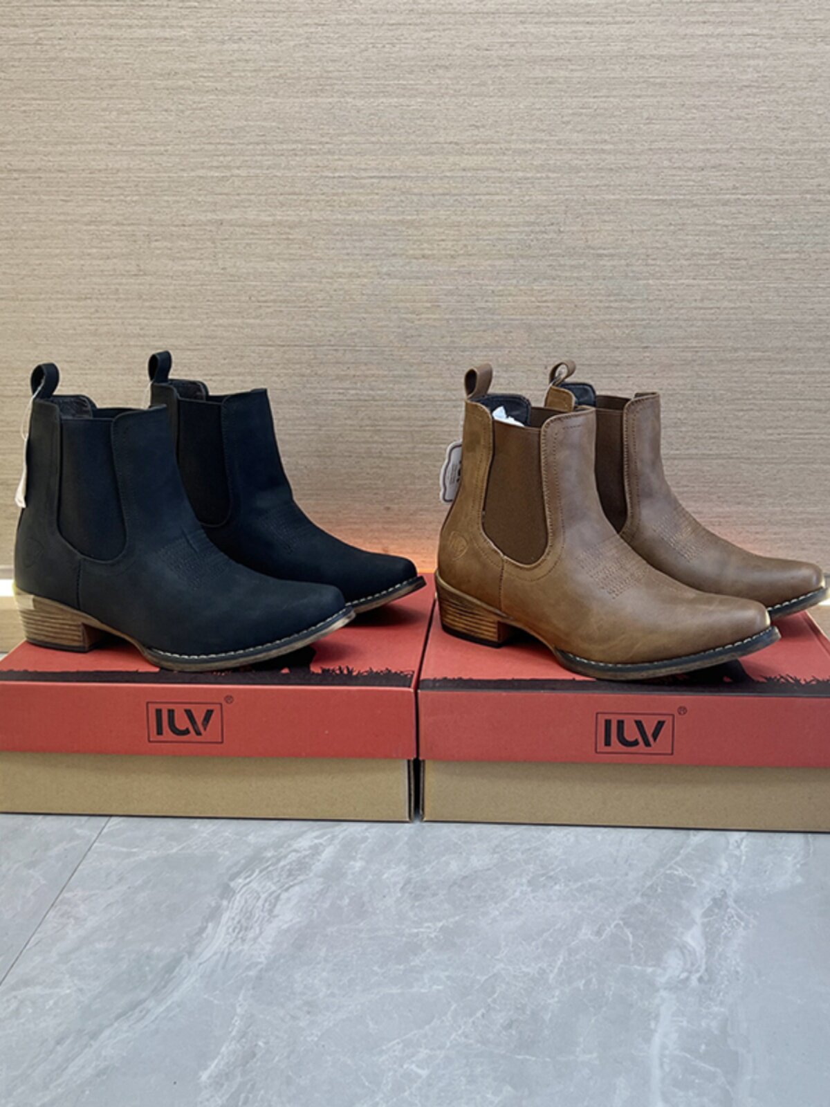 유럽과 미국의 여성 자수 서부 카우보이 부츠 대외 무역 대형 복고풍 영국 두꺼운 굽 사각형 발가락 첼시 부츠