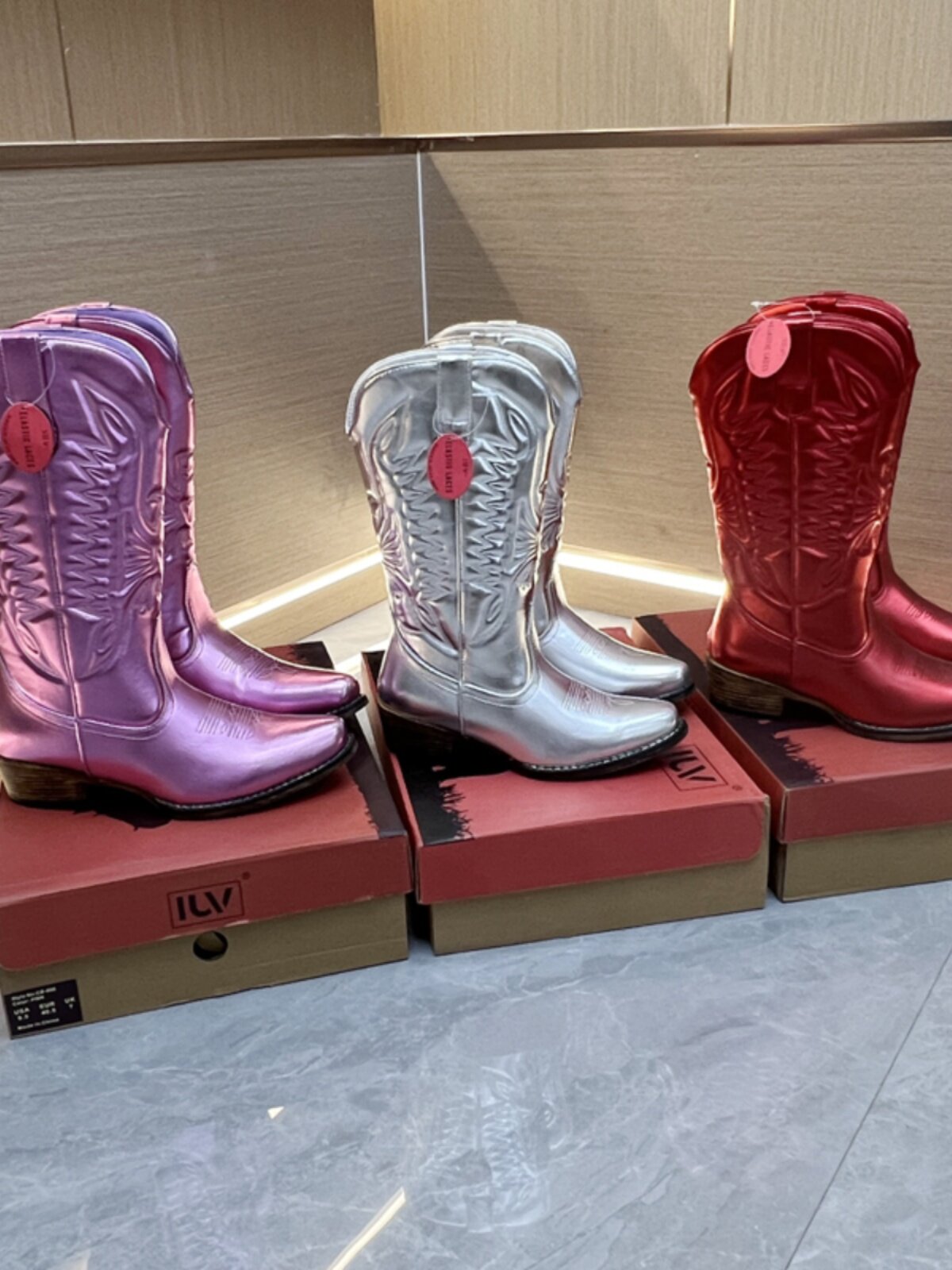 고품질 대외 무역 오리지널 싱글 두꺼운 힐 자수 밝은 색상 세련된 복고풍 웨스턴 부츠 대형 미드 송아지 카우보이 부츠 마틴 부츠