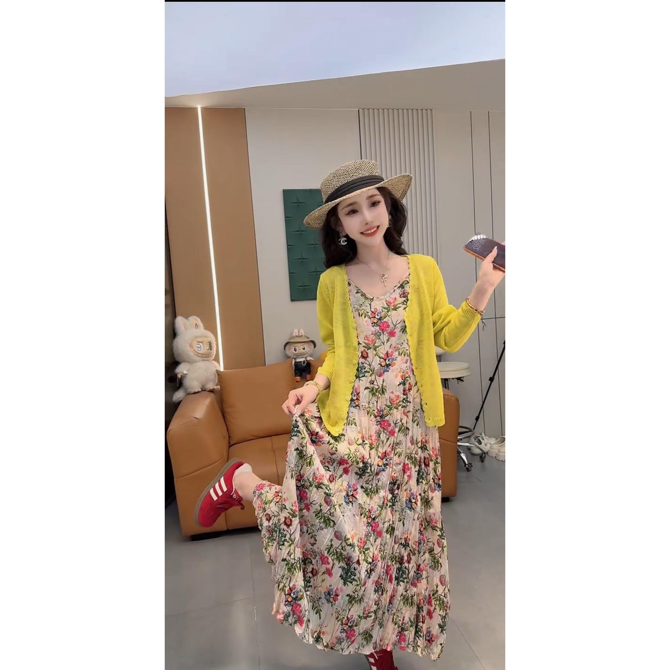 法式碎花连衣裙套装女2026夏季新品时尚显瘦防晒外搭印花吊带裙子