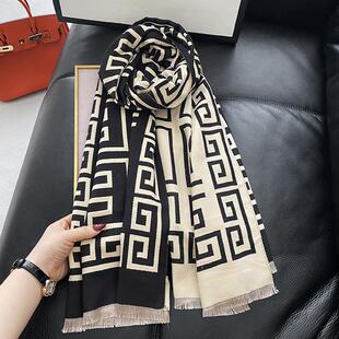 大牌黑色格子仿羊绒围巾女冬季高级感双面保暖百搭围脖男生日礼物