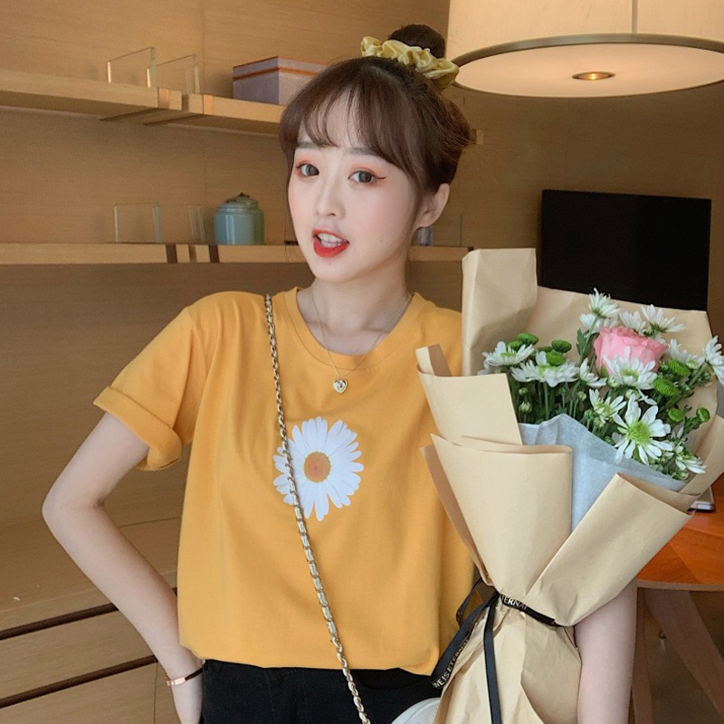 Short sleeve T-shirt girl student Daisy summer new Korean loose large medium and long fashion net red bottom shirt