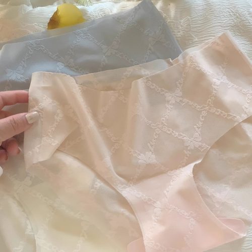 冰淇淋的夏日~一片式薄款夏天清爽无痕舒适低腰三角内裤不夹屁股