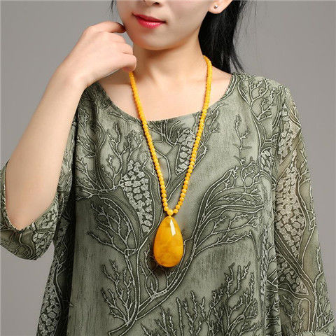 天然蜜蜡吊坠水滴形挂件男女款俄料鸡油黄毛衣链原石琥珀蜜蜡项链