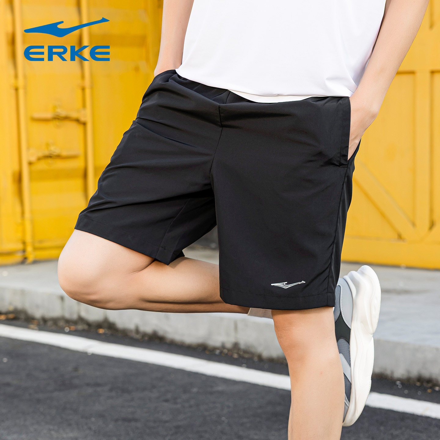 鸿星尔克运动短裤男裤冰丝速干透气跑步健身五分裤红星黑色休闲裤,运动服/休闲服装,运动中长裤／短裤,淘宝优惠券,粉丝福利购,淘宝优惠卷