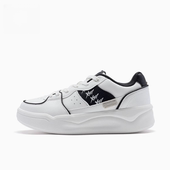 2023秋冬新款 女奶油鞋 平底革面休闲鞋 特步板鞋 运动鞋 977418310097