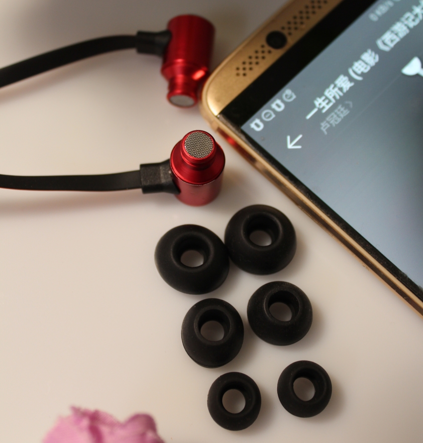 朗图入耳式耳机HIFI 重低音 面条 金属钛膜 人声通用魔声高音均衡