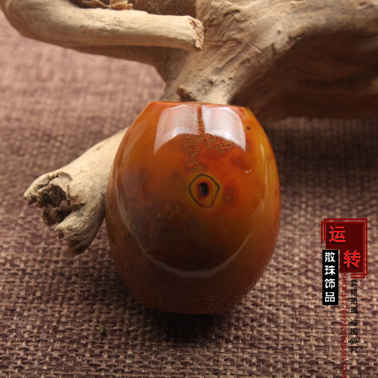 天然战国红玛瑙吊坠 挂件 籽料原石奇石收藏 山水画花纹 独特配饰