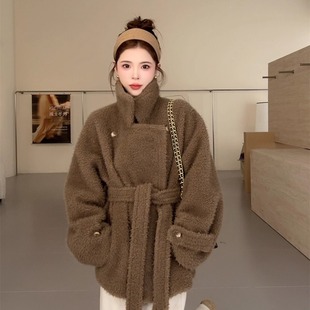 NN家秋冬加厚双排扣方领仿羊羔毛麂皮绒皮毛一体环保皮草外套2514