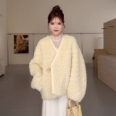 NN家秋冬加厚女V领短款 仿羊羔毛麂皮绒皮毛一体环保皮草外套2502