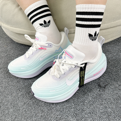 耐克训练减震网面透气运动跑步鞋