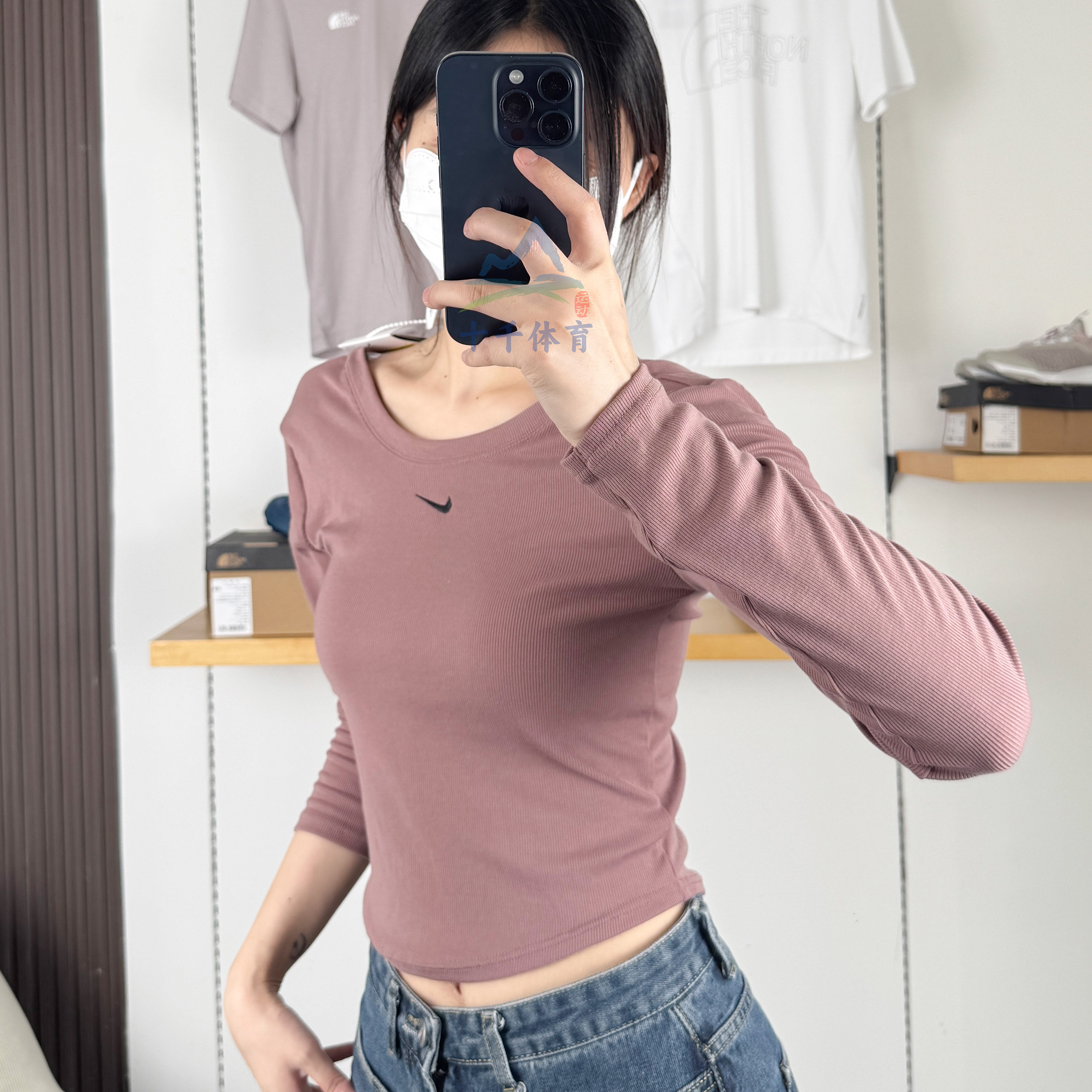 Nike耐克女紧身圆领低背长袖T恤
