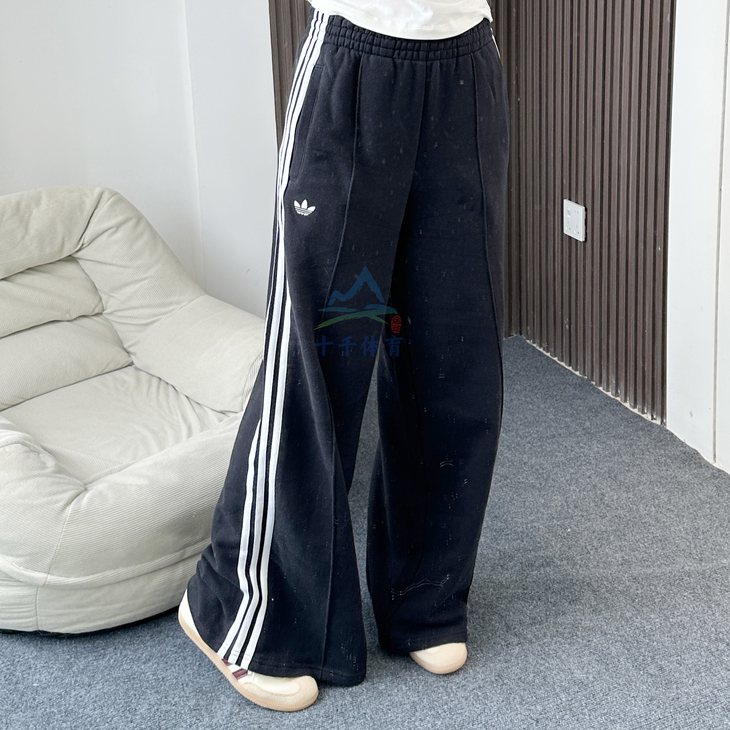 阿迪达斯三叶草女子运动阔腿长裤