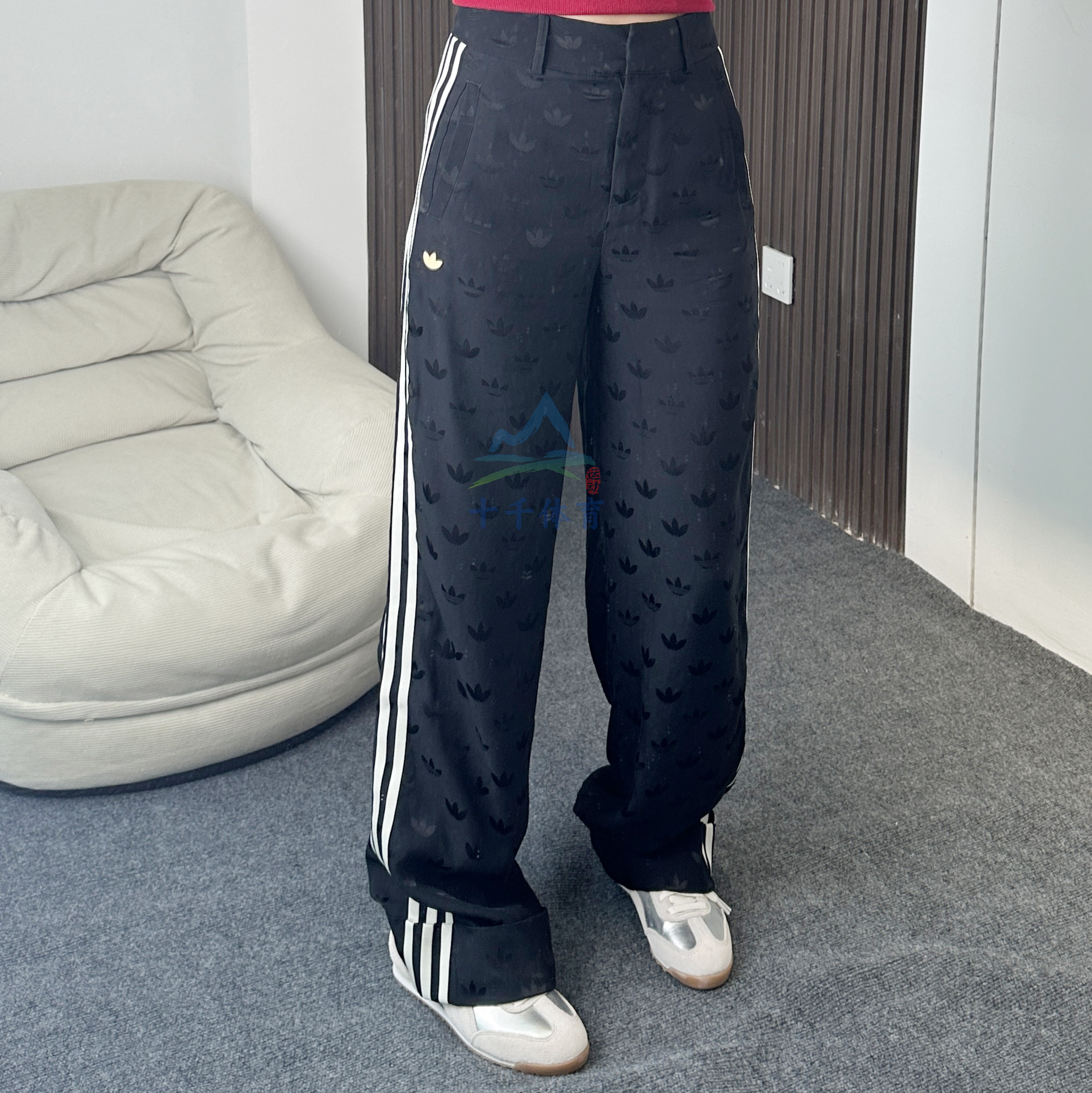 阿迪达斯三叶草女子梭织运动长裤