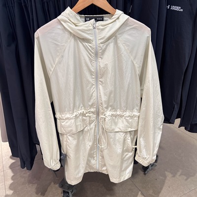 安德玛女子梭织运动休闲时尚外套