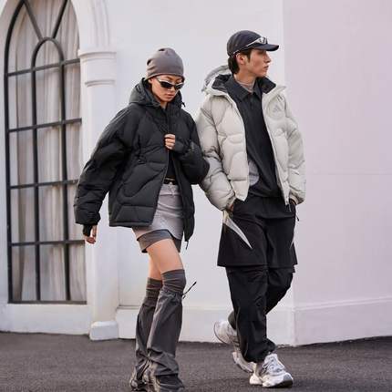 Adidas阿迪达斯男女蓬松保暖连帽运动羽绒服JG5926/JG5927/JG5928