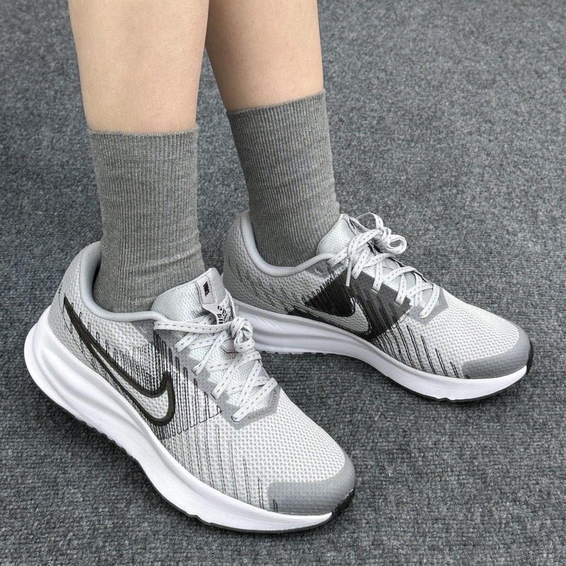 Nike耐克男子缓震公路专业跑步鞋