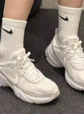 Nike耐克V2K Run女子白色时尚简约舒适百搭低帮运动跑步鞋HJ5269