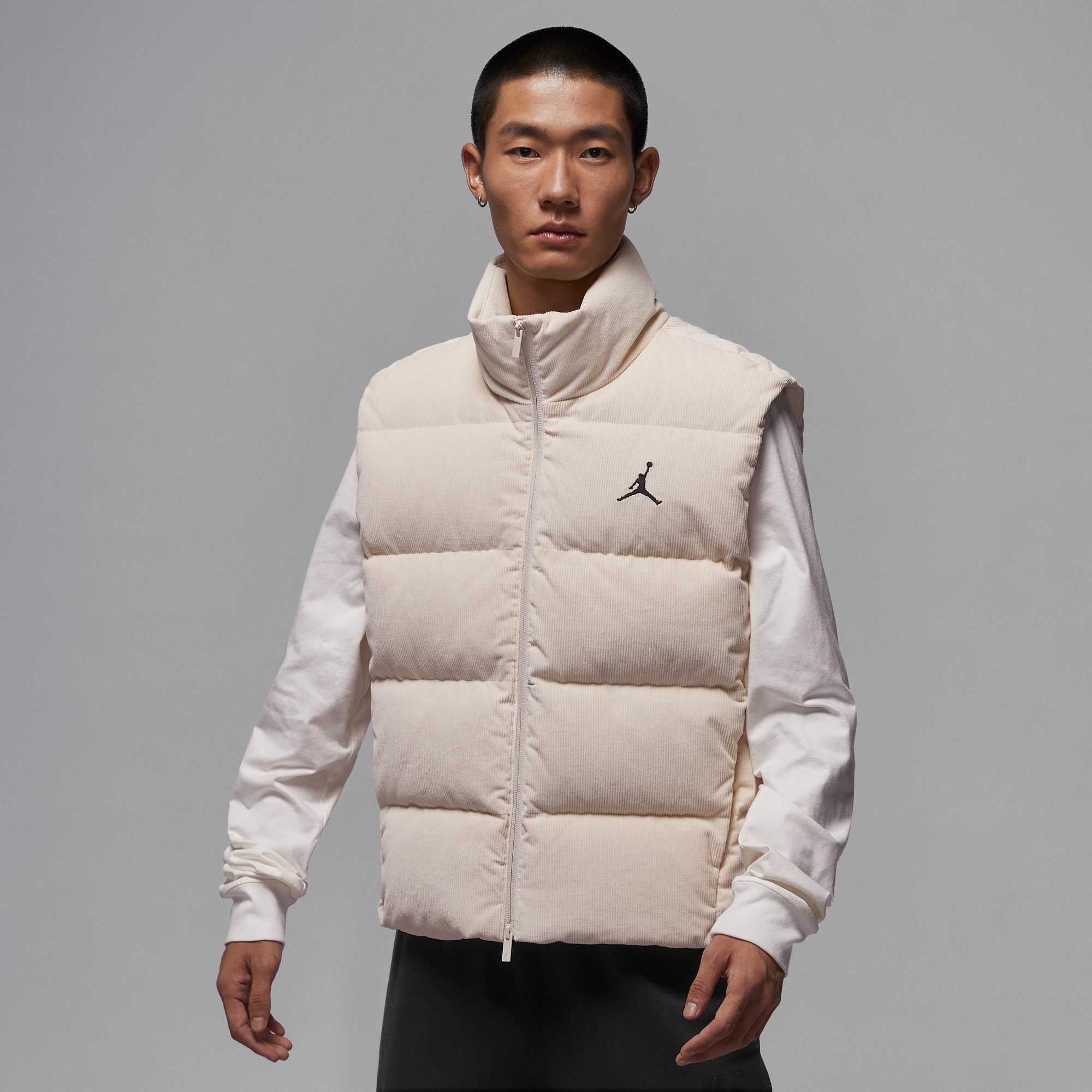 25冬季新款JORDAN耐克乔丹男子灯芯绒轻便保暖羽绒服马甲 HV0535