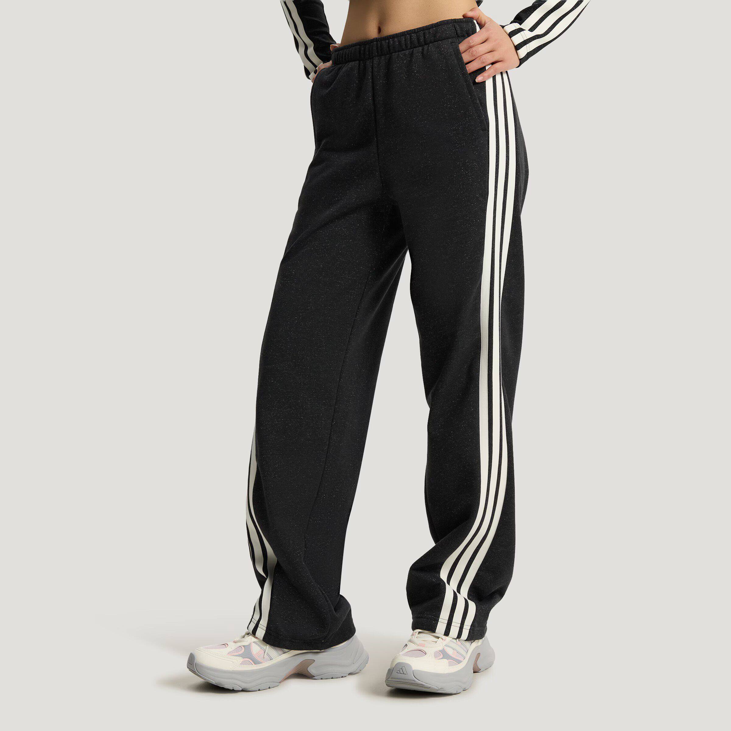 阿迪达斯女子26年春款三条纹舞动系列运动裤香蕉裤KX8908/KX8907