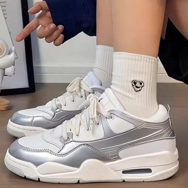 Jordan耐克乔丹4 RM女运动鞋骑士鞋缓震舒适复古篮球运动鞋HV5972