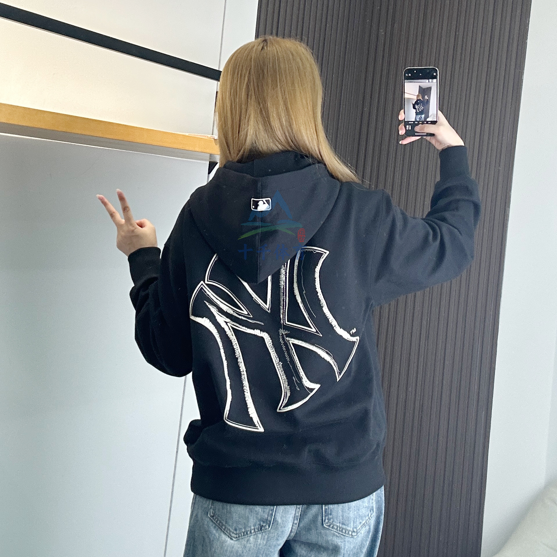 MLB卫衣男女NY加绒连帽套头衫